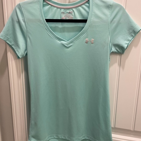 Under armor v-neck - Picture 1 of 2